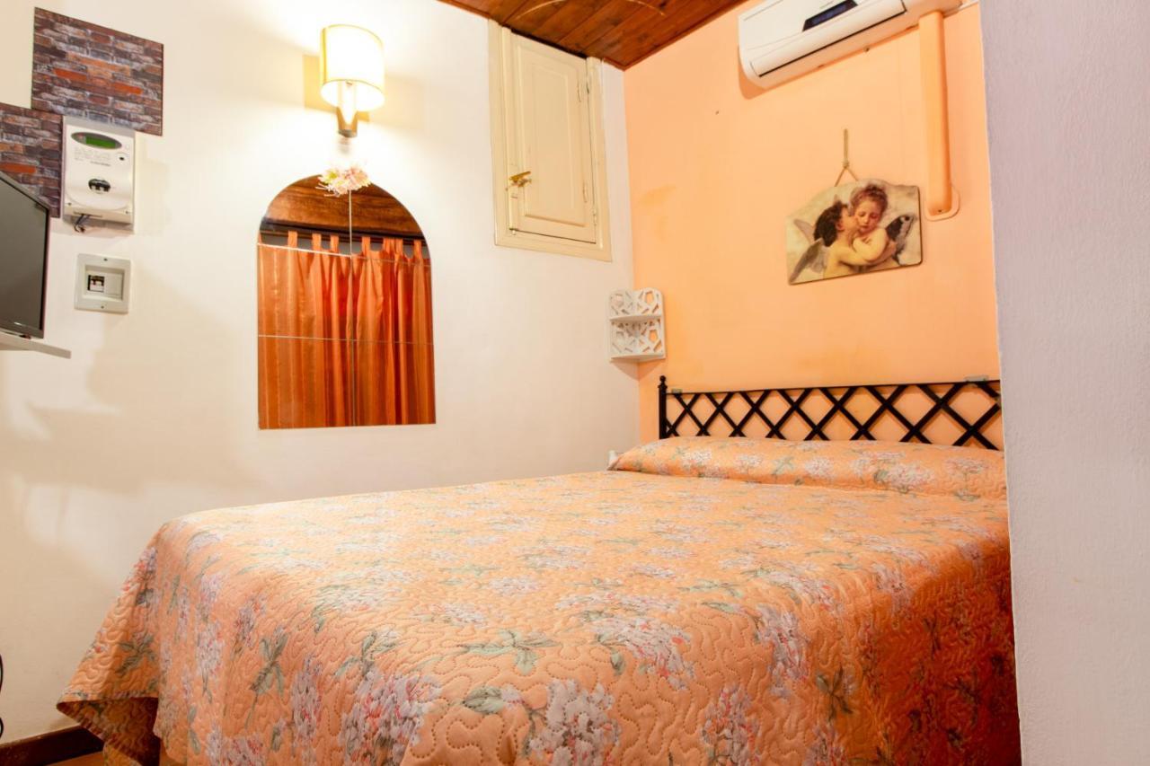 Casa Rosa Ortigia Apartment Syracuse ภายนอก รูปภาพ
